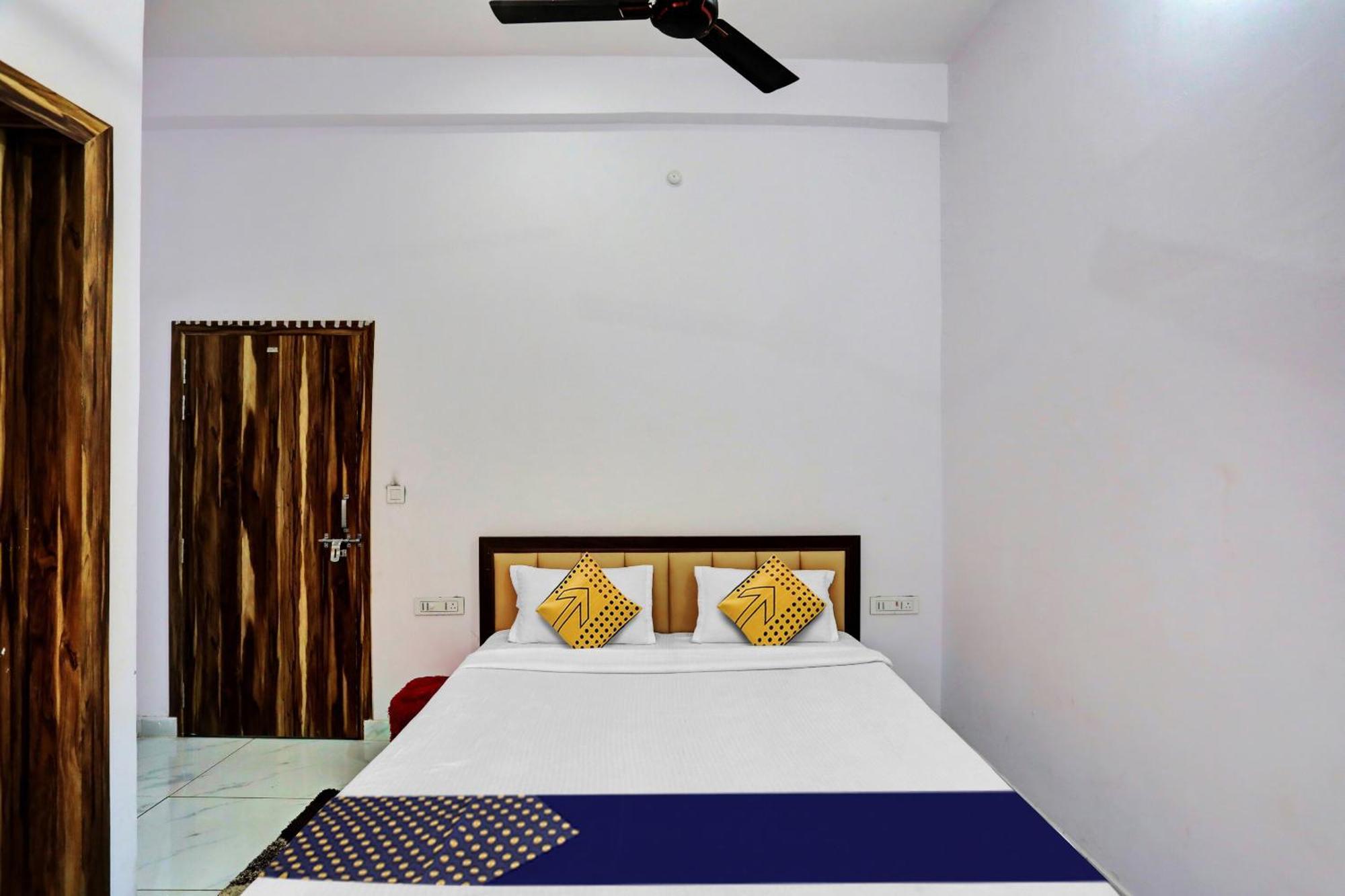 Hotel O Sardarji Hotel And Restaurant Bāzpur Eksteriør billede