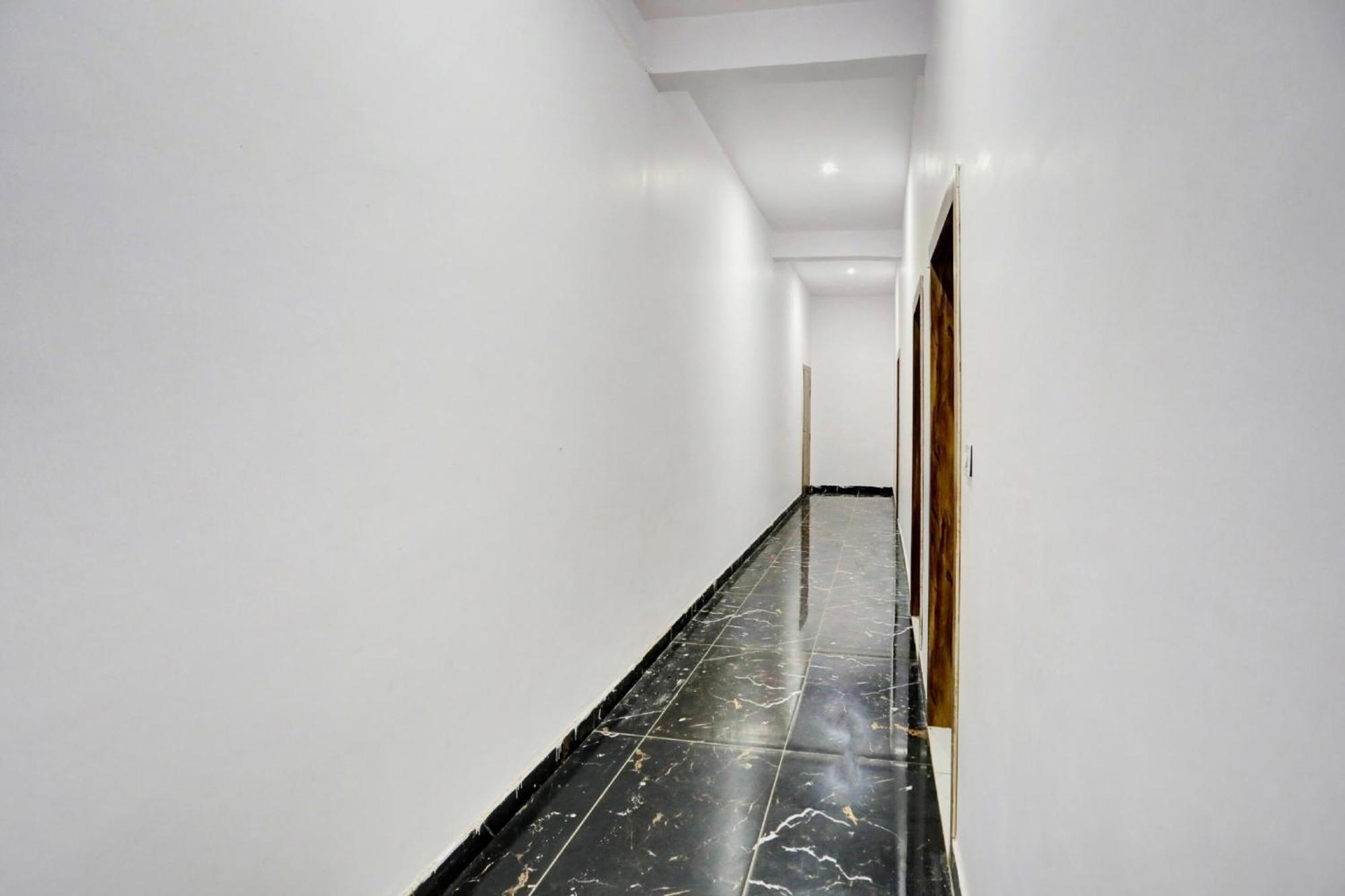 Hotel O Sardarji Hotel And Restaurant Bāzpur Eksteriør billede