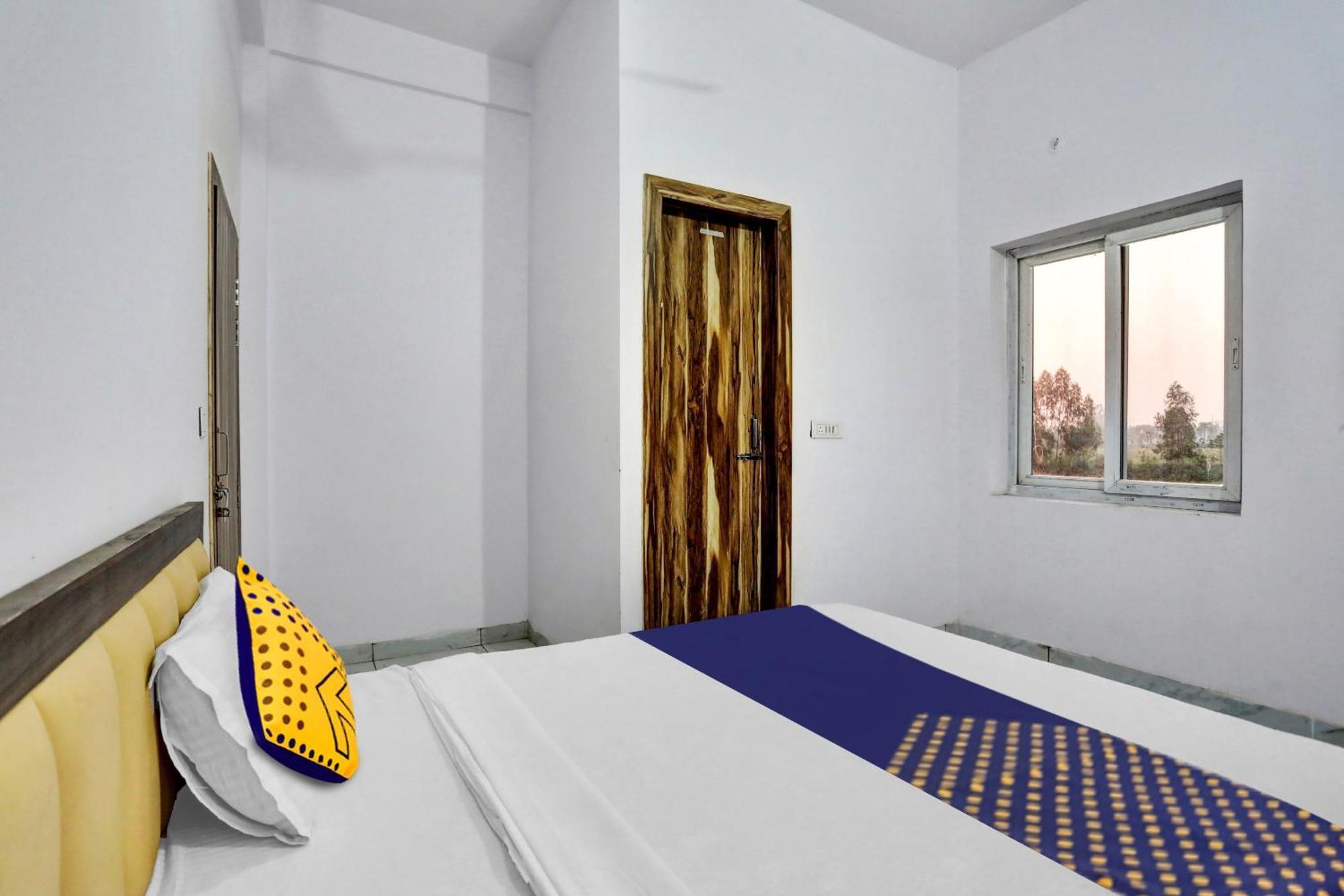 Hotel O Sardarji Hotel And Restaurant Bāzpur Eksteriør billede